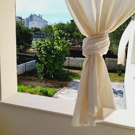 Elita * Brodarica (Sibenik-Knin)