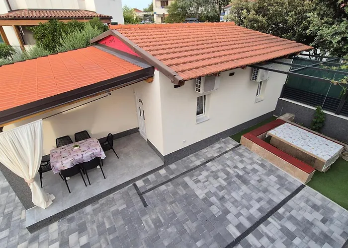 Elita * Brodarica (Sibenik-Knin)