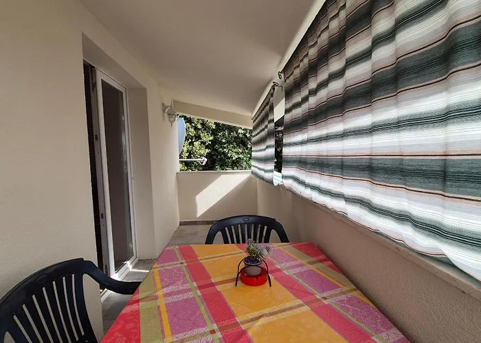 Elita Brodarica (Sibenik-Knin)